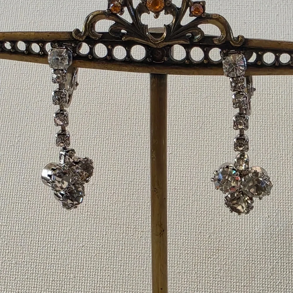 Vintage 1940's Rhinestone Silver Tone Dangle Clip on Earrings…